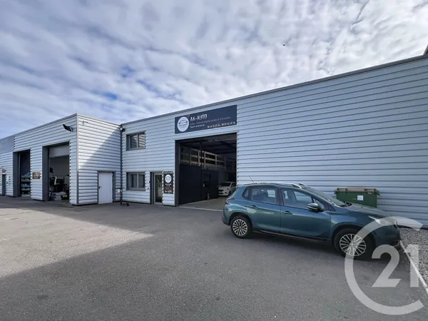 Local commercial 278 m²