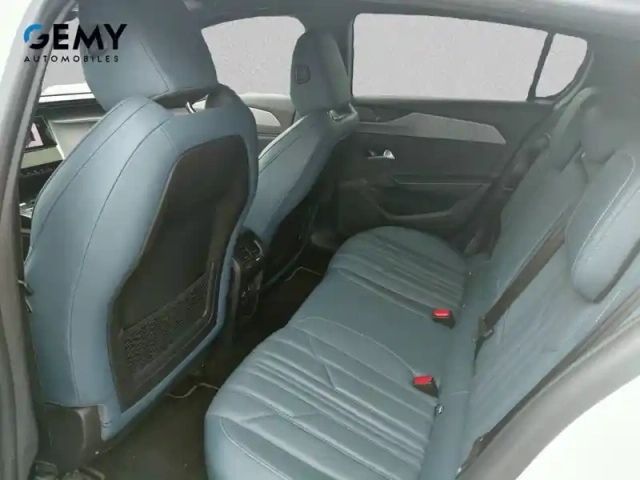 Peugeot 308 phev 225 e-eat8 — photo 10