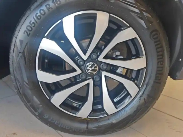 Volkswagen T-Cross 1.0 tsi 110ch active — photo 8
