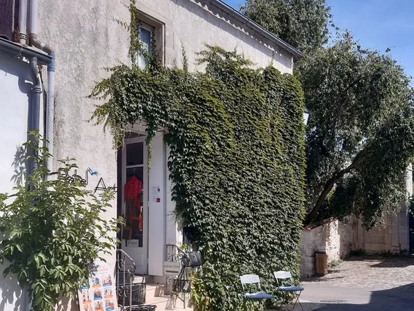 MAISON - COMMERCES Mornac sur Seudre