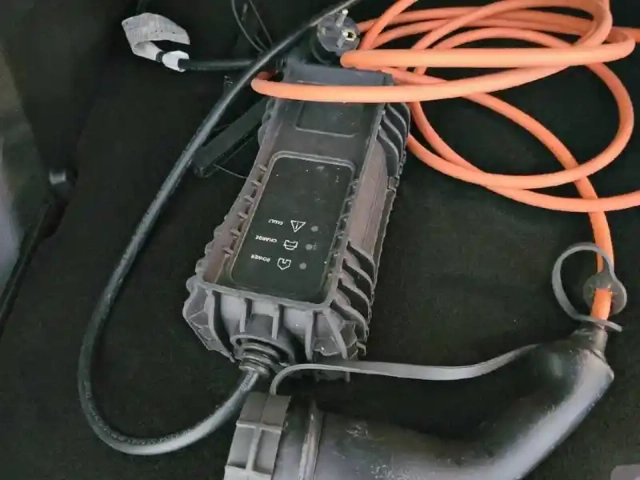 Peugeot 2008 electrique 136 ch — photo 101