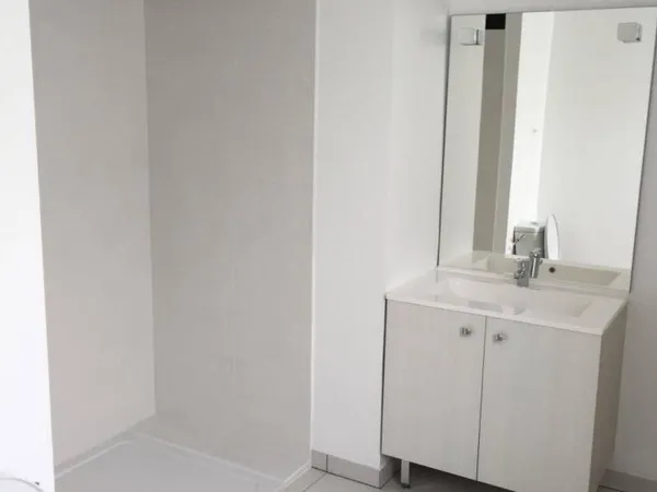 Studio 1 pièce 33 m²