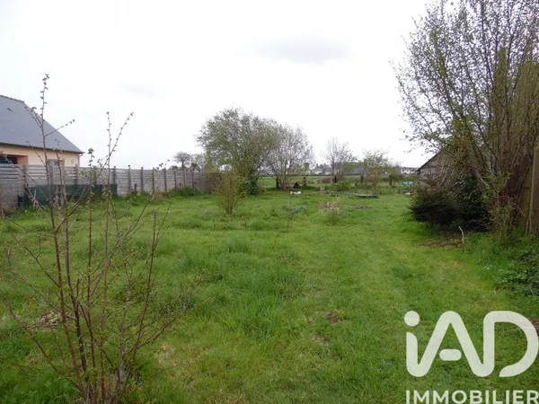 Terrain 330 m²