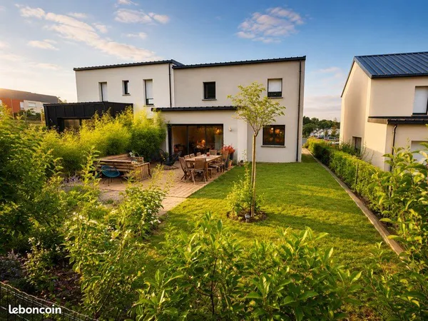 Maison de 2020. 102m2 avec un local fermé 9m2