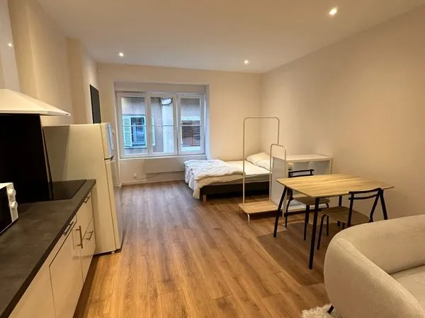 Studio meublé 30 m² neuf - Pontarlier centre