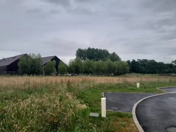 Terrain 450 m²