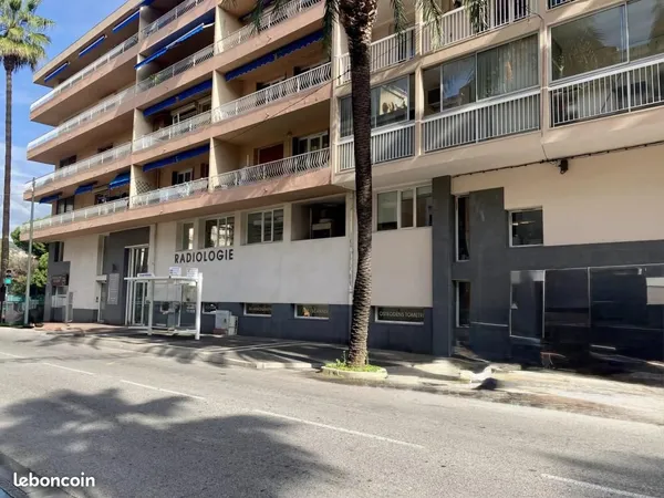 Commerce 1 080 m²