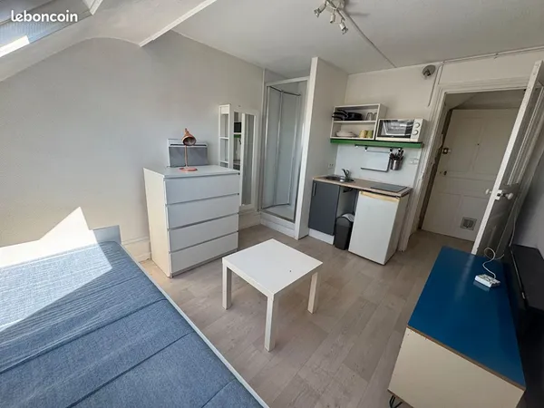 Studio 1 pièce 10 m²