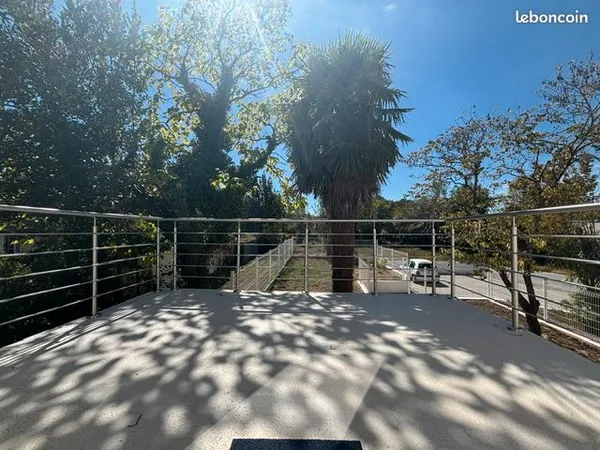 T3 entièrement rénové 61 m² - Terrasse 12 m² - 2 parkings - Bouguenais Bourg