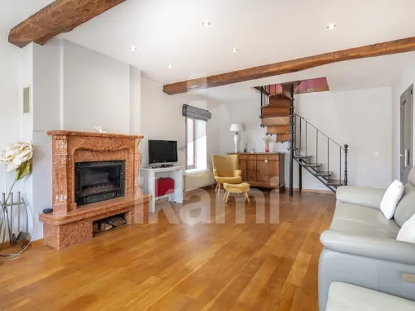 Maison 8 pièces 206 m²