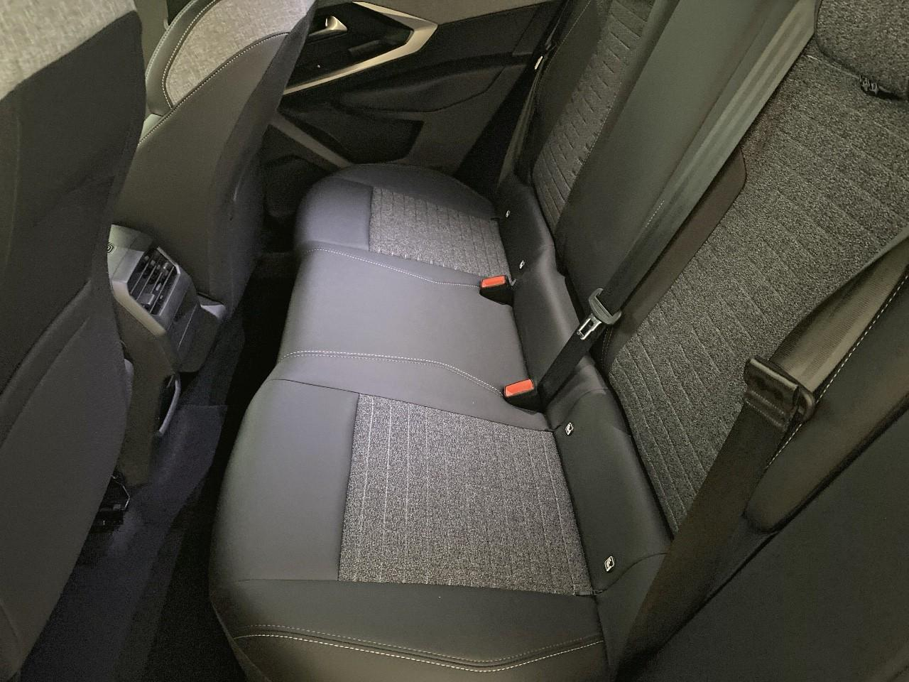 Peugeot 3008 hybrid 145 e-dcs6 allure — photo 10