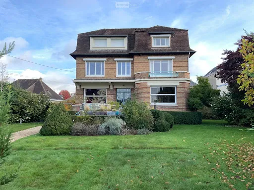 Propriété 9 pièces 268 m²