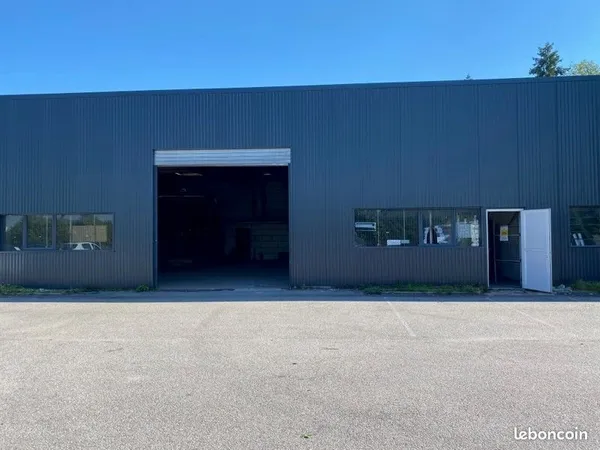 Entrepôt 366 m² LIMOGES