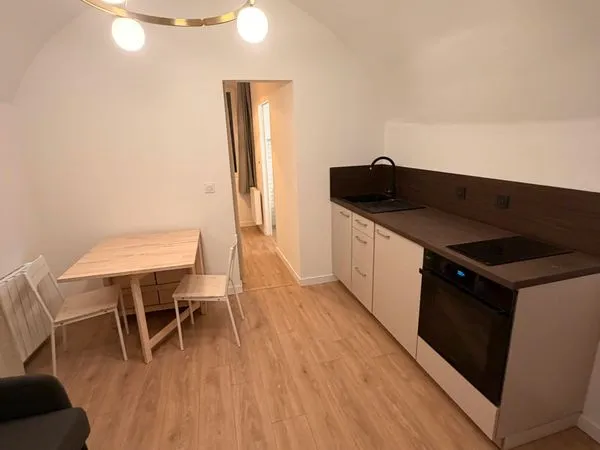 Studio meublé neuf Saint Claude