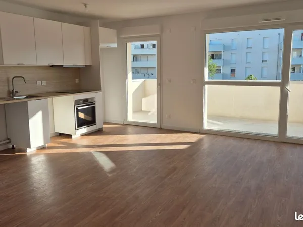 QUETIGNY - T3 récent 64 m², balcon et garage fermé - 910 CC