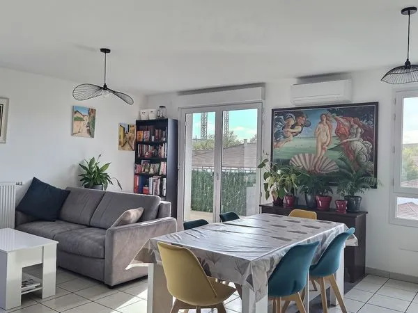 Carré de Soie - T4 80,40 m² - Clim réversible, 2 balcons, 2 garages fermés