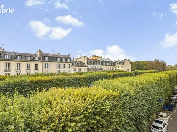 Appartement 7 pièces 124 m² à vendre à Versailles (78000)