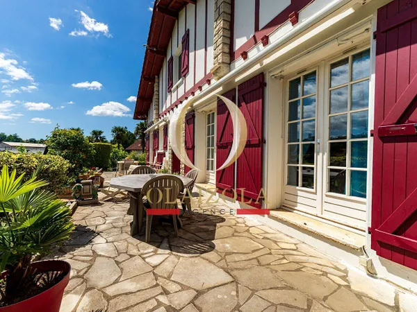 Maison 5 pièces 158 m²