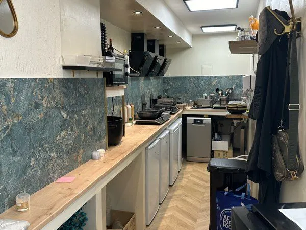 Restaurant prêt à travailler