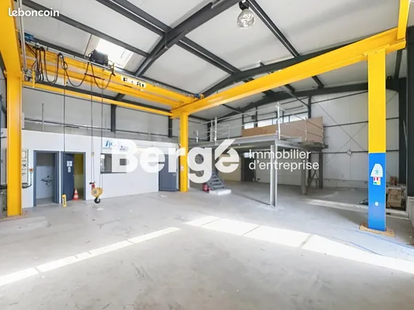 Local bureaux 430 m²