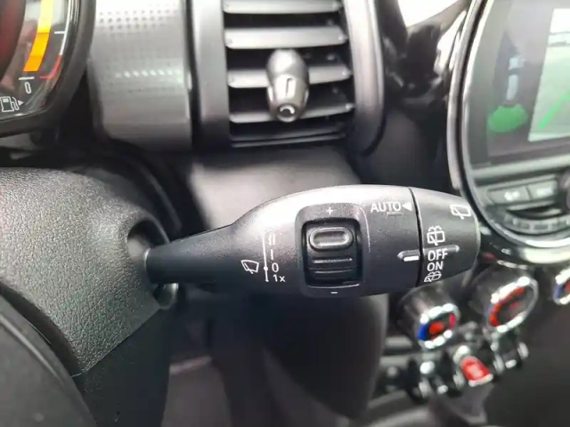 Mini Mini hatch 5 portes cooper 136 ch bva7 — photo 87
