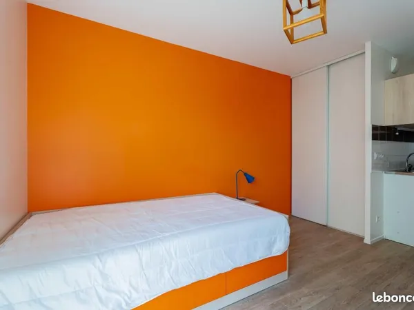 Studio 1 pièce 18 m²