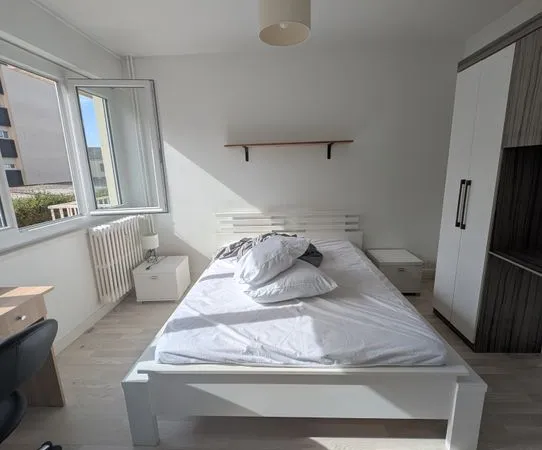 Chambre de 15m2 à louer sur Angers