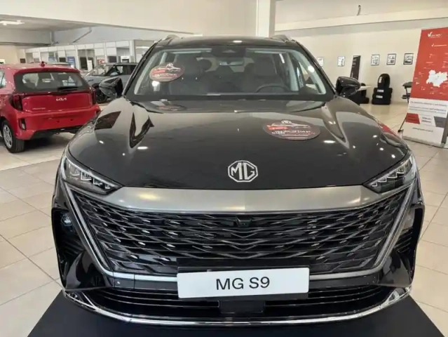 Mg S9 phev 299 ch premium — photo 2