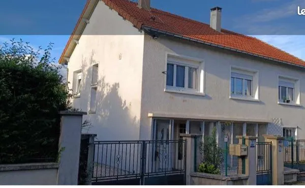 Maison individuelle avec terrain et dépendances