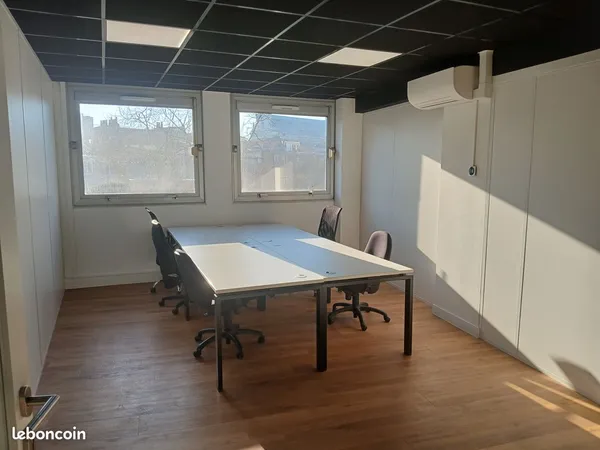Bureau 22 m² lumineux