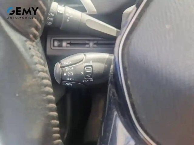Peugeot 3008 puretech 130ch s&amp;s bvm6 — photo 18