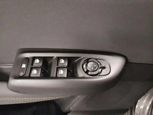 Alfa Romeo Tonale 1.3 ibrida plug-in 280ch veloce at6 e-q4 — photo 12