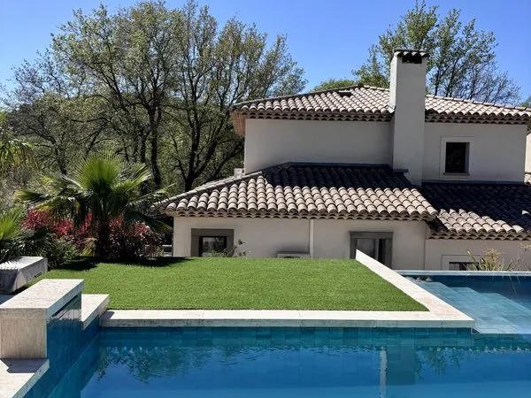 Maison 5 pièces 184 m²
