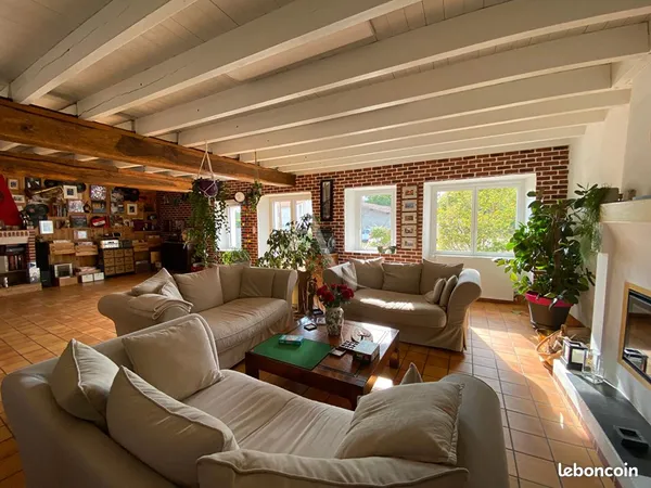 Maison 6 pièces 269 m²