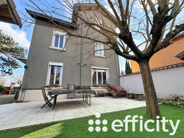 Maison 6 pièces 184 m²