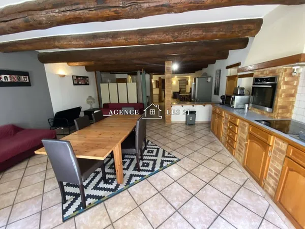 Loft 1 pièce 95 m²