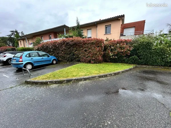 Place de parking résidence sécurisée