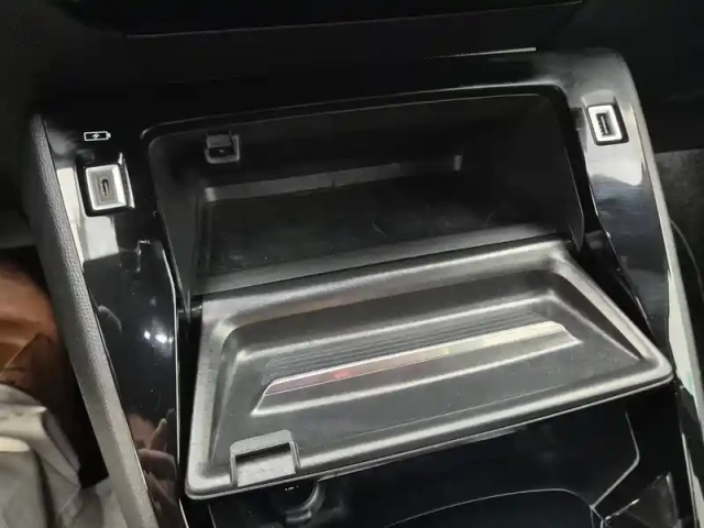 Peugeot 208 puretech 100 s&amp;s eat8 — photo 29