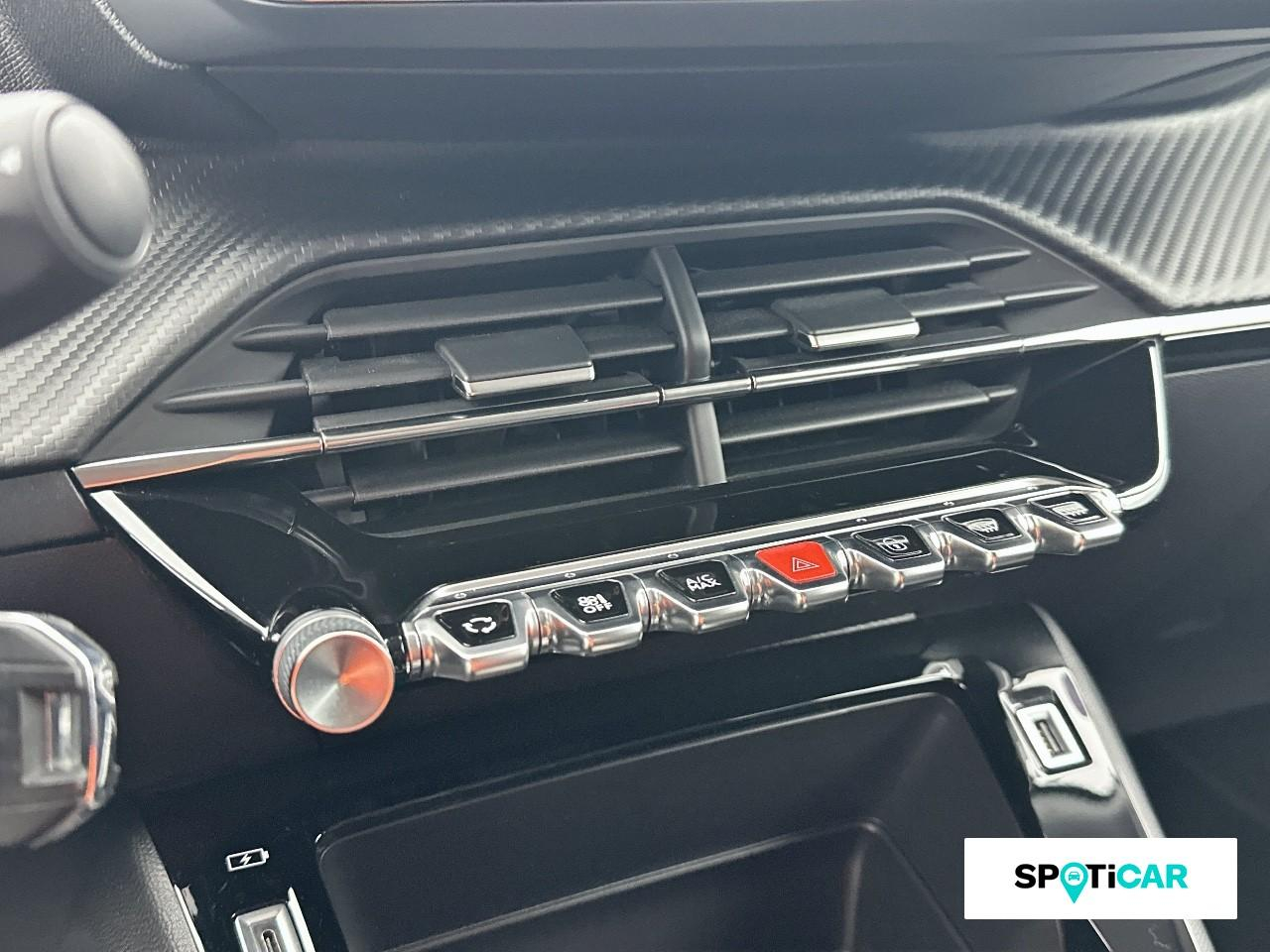 Peugeot 2008 1.2 puretech 130ch s&s style eat8 — photo 15