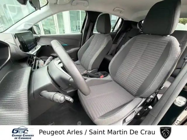 Peugeot 208 puretech 100 s&amp;s bvm6 — photo 9