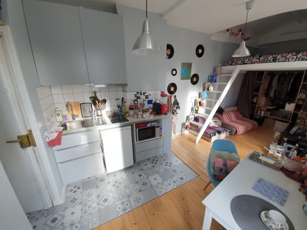 Loue studio meublé