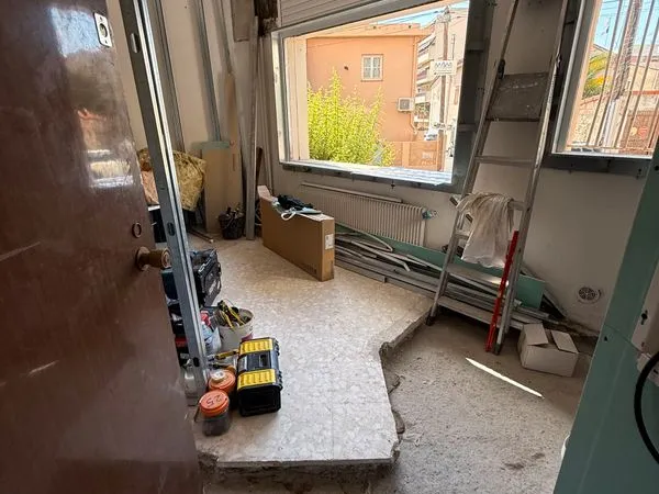 Studio 20m2 A RENOVER TOTALEMENT