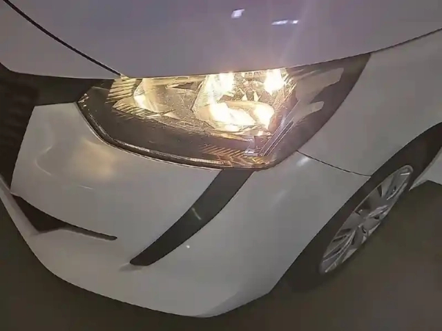 Peugeot 208 puretech 75 s&amp;s bvm5 — photo 66
