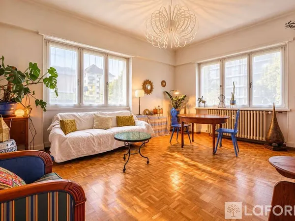 Appartement 5 pièces 121 m²
