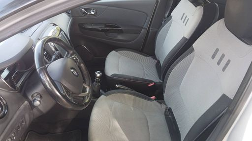 Renault Captur 1.5 dCi 110 - Intens – 2016 – 104892 km – Diesel – Boîte Manuelle — photo 6