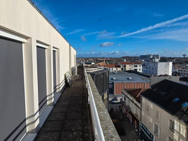 Bureaux Professionnel 200m² - La Roche-sur-Yon - Quartier des Halles