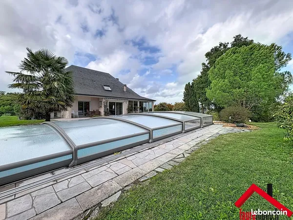 Maison 8 pièces 180 m²