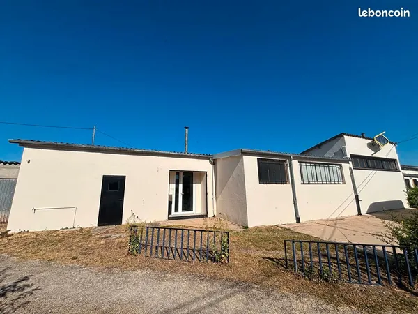 Local 200 m² BOURGES