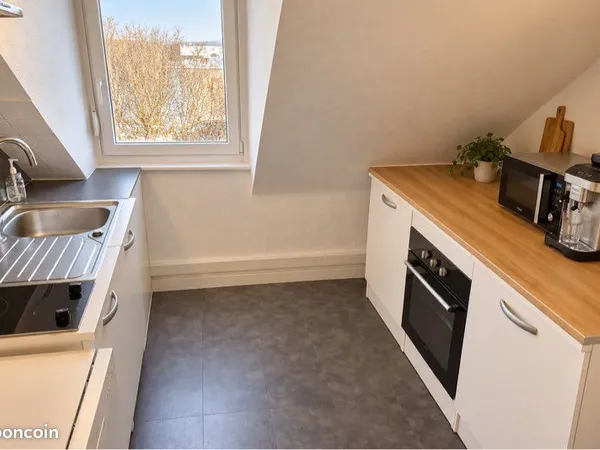 Appartement 3 pièces 60m2 renové