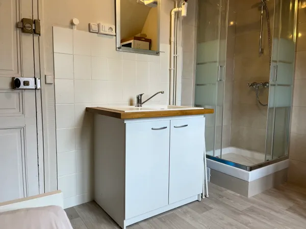 Loue chambre de service 10m² - Paris 16ème